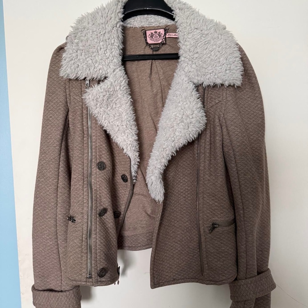 Vintage Juicy Couture outure Women's Quilted Jacket with Faux Shearling Collar